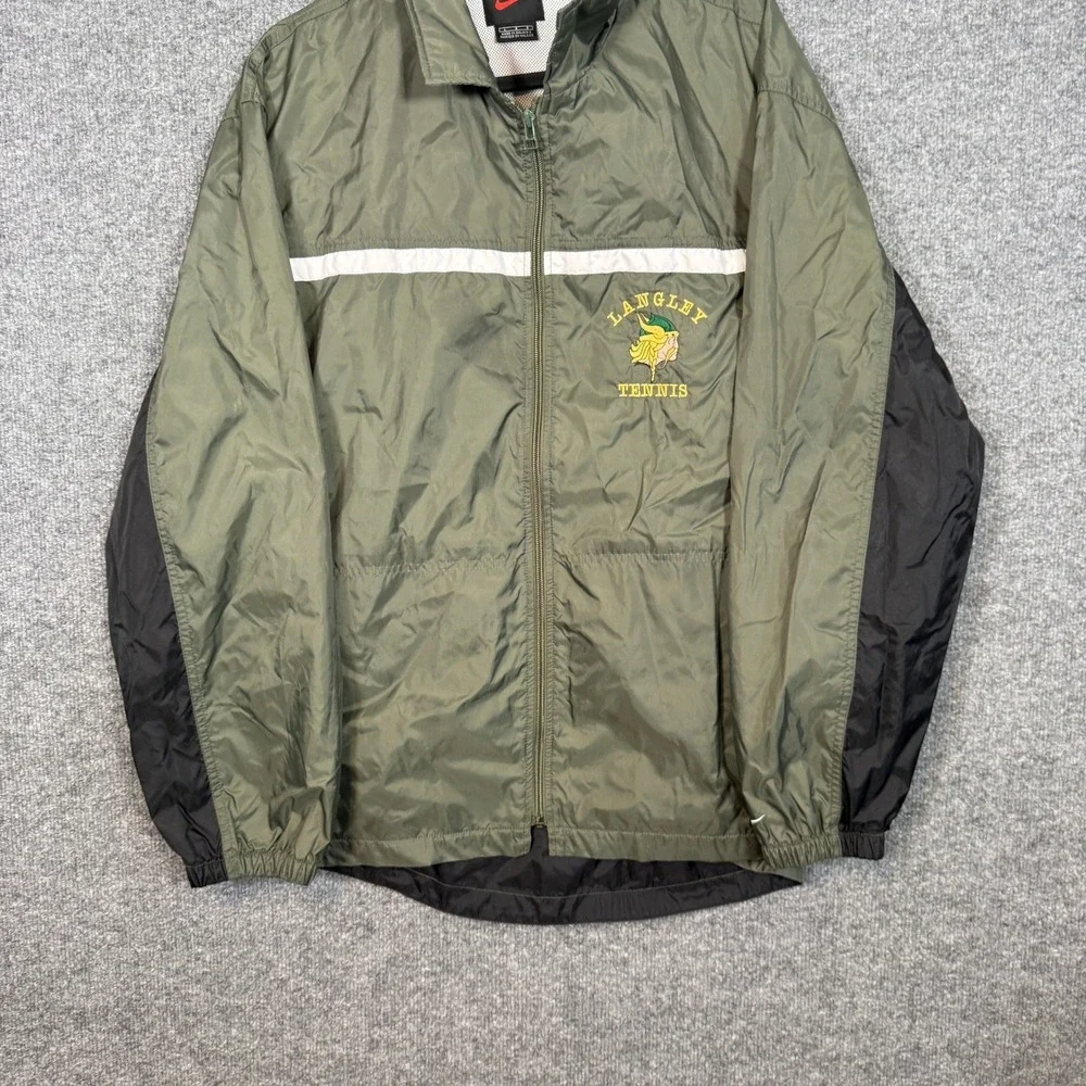Nike vintage windbreaker